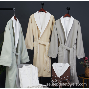 Anpassad lyxbadrock Hotel Polyester Bathrobe